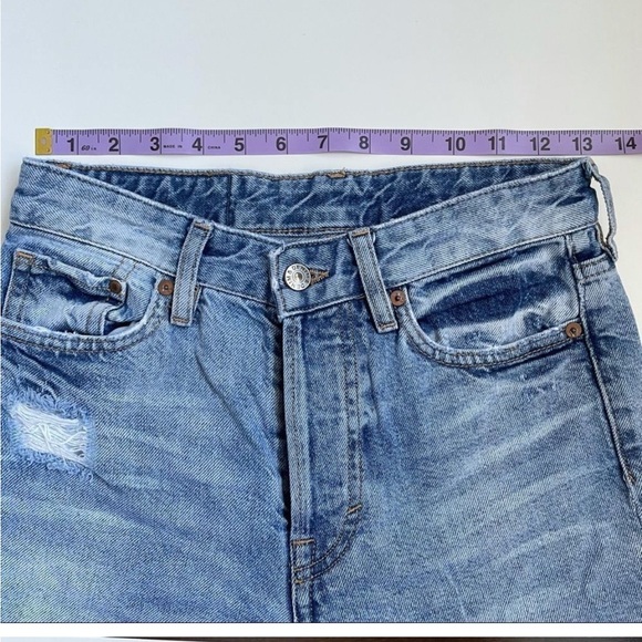 3/$35. H&M high rise vintage fit jeans - Picture 2 of 5